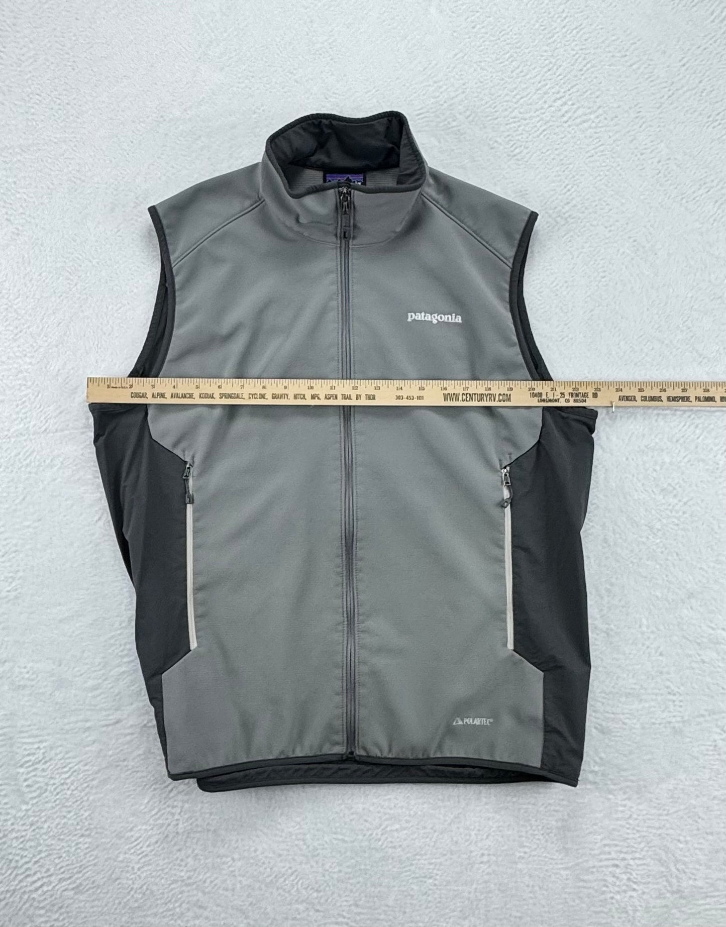Patagonia Men’s Polartec Windproof Vest – Gray / Black – Large – Technical Layer