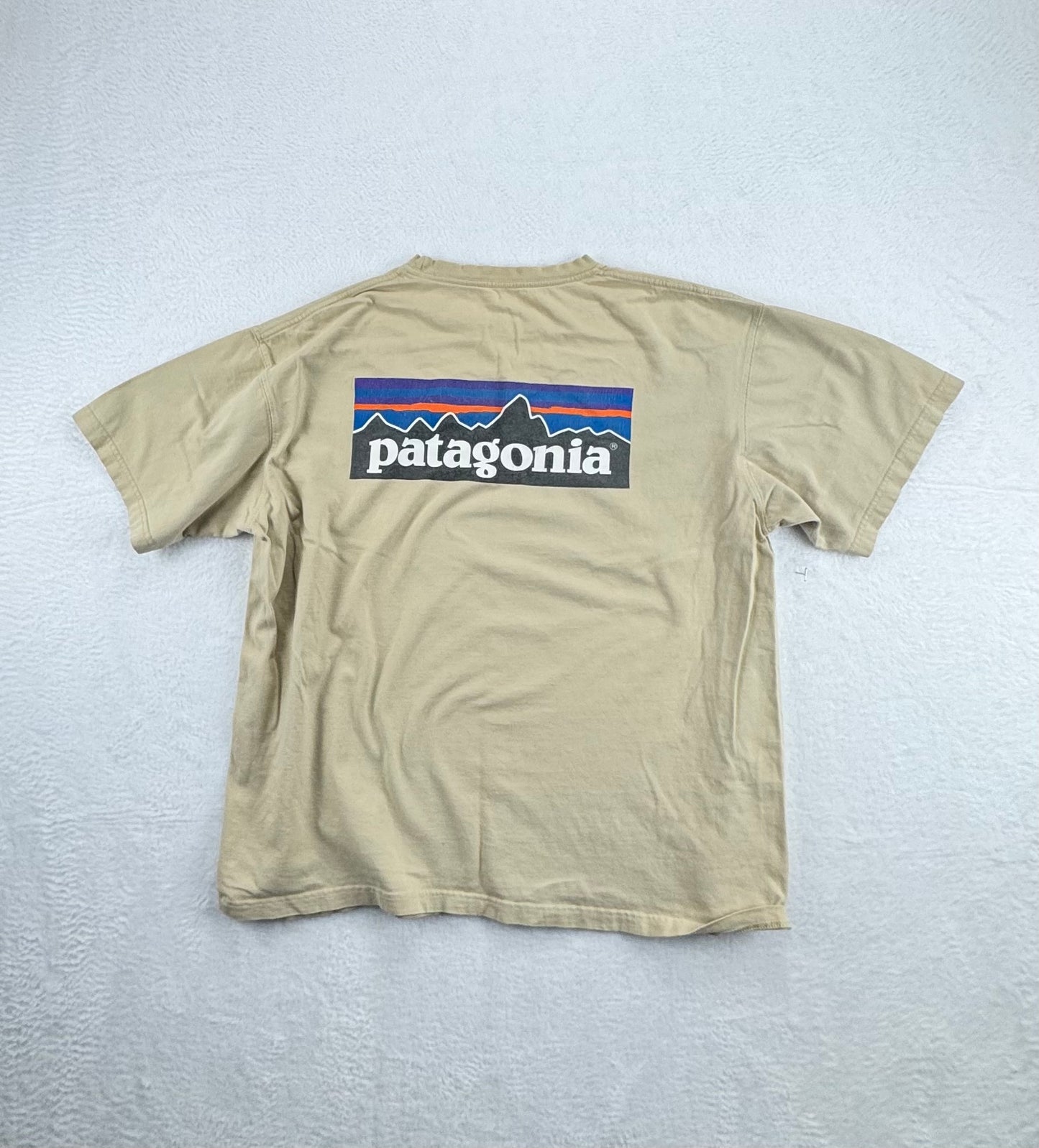 Patagonia P-6 Logo Organic Cotton T-Shirt Khaki Tan Men's Large