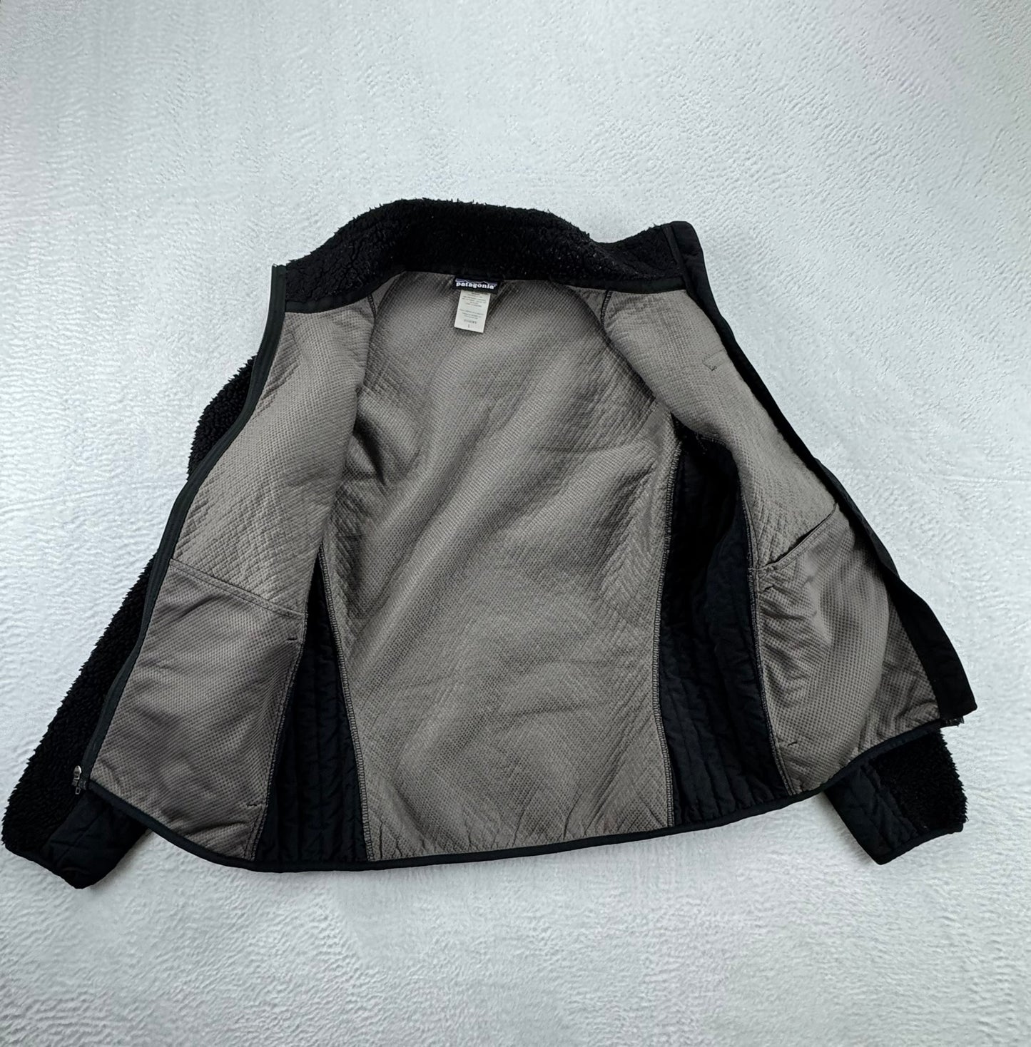 Patagonia Retro-X Fleece Jacket – Black – Women’s Large