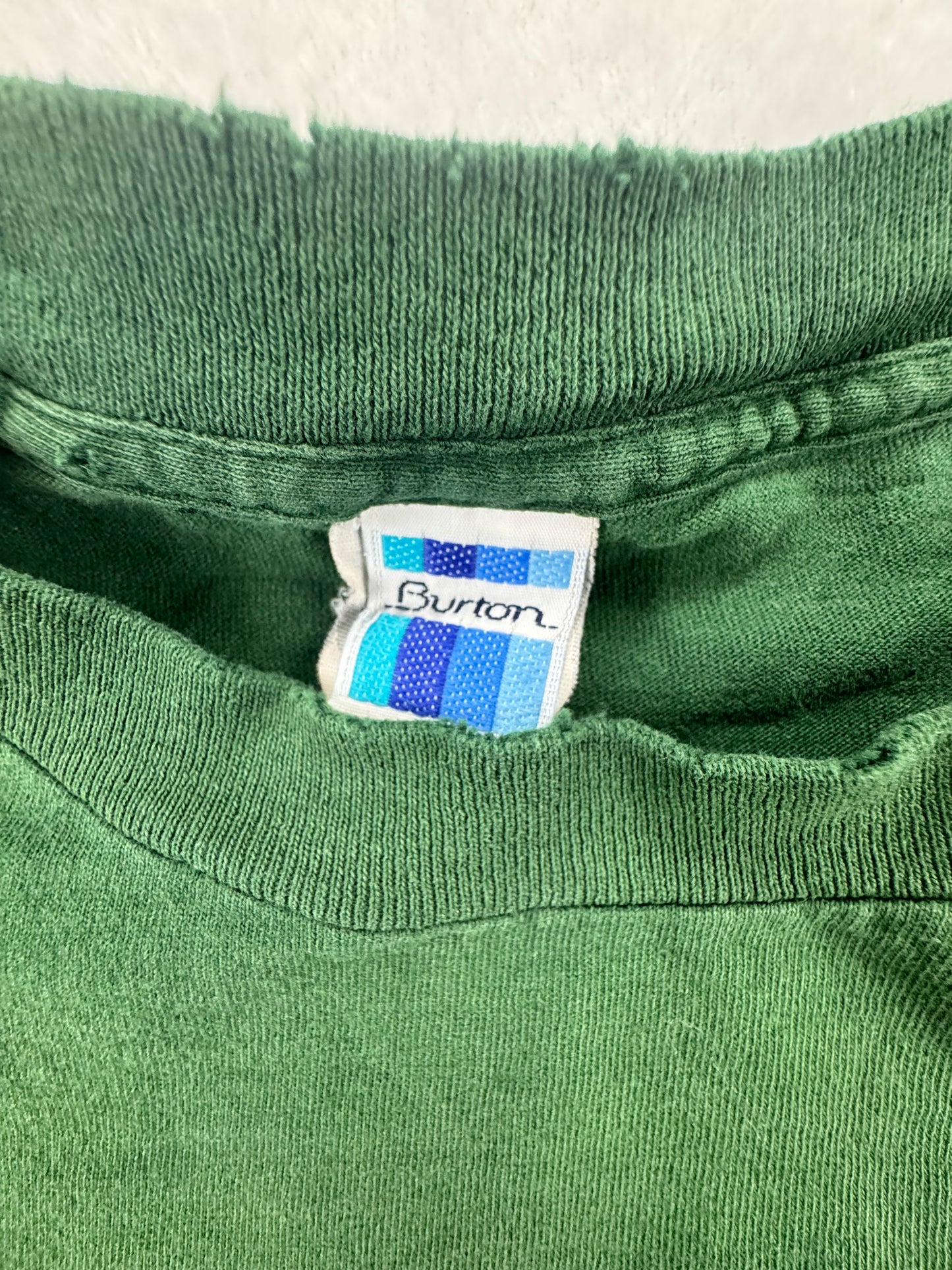 Vintage 90s Burton Snowboard T-Shirt – Forest Green – Small Logo – Mens - Large