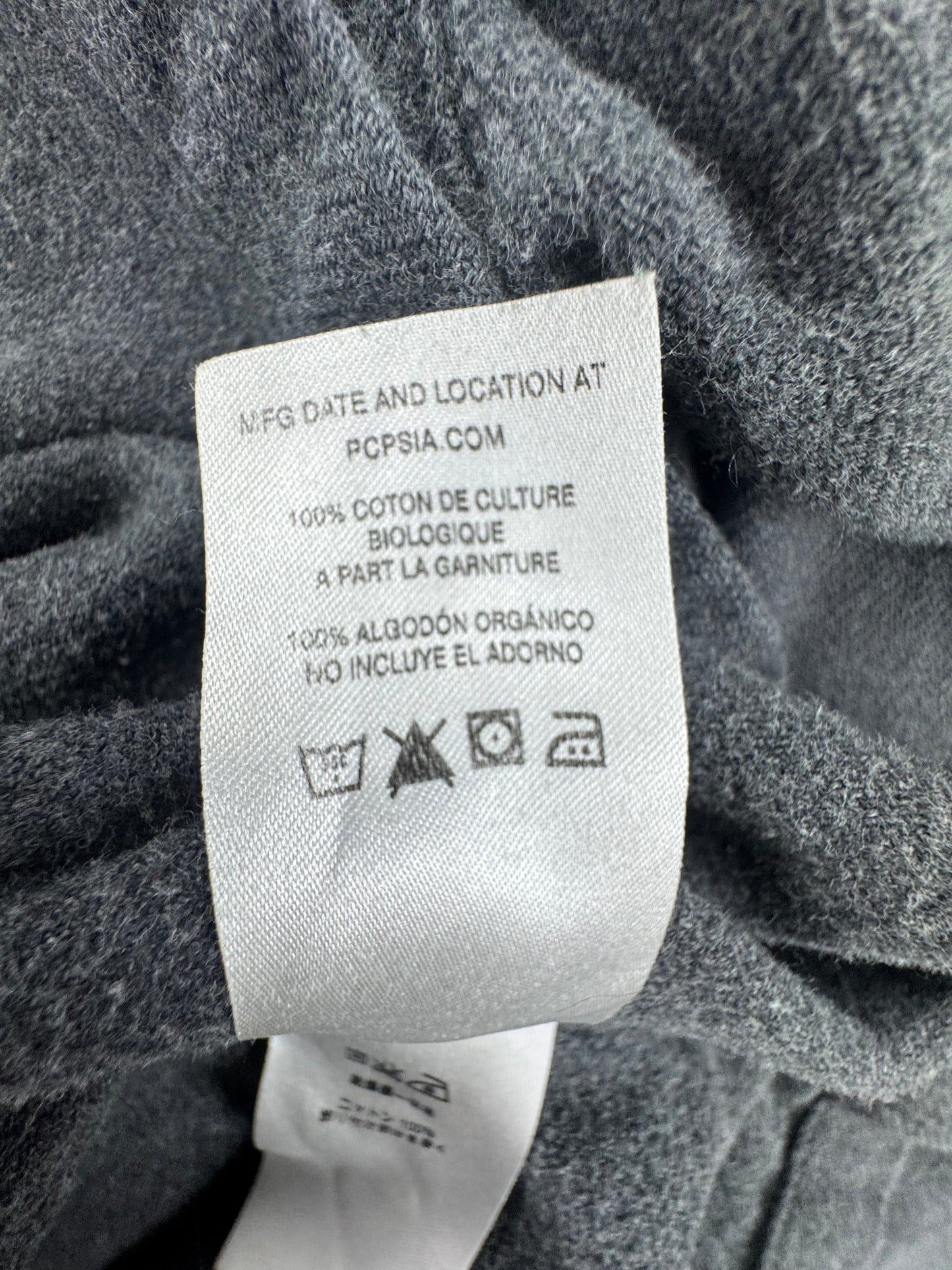 Patagonia Men’s Fjord Flannel – Organic Cotton – Charcoal Grey – Large
