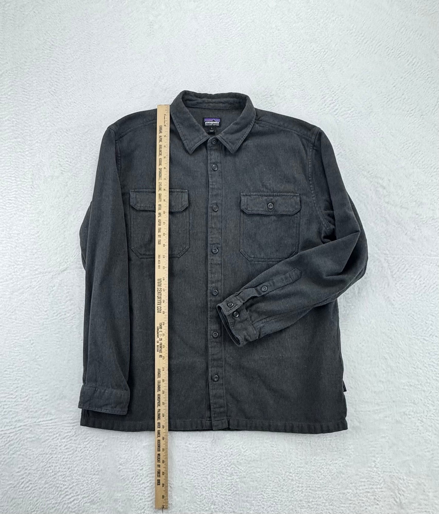 Patagonia Men’s Fjord Flannel – Organic Cotton – Charcoal Grey – Large