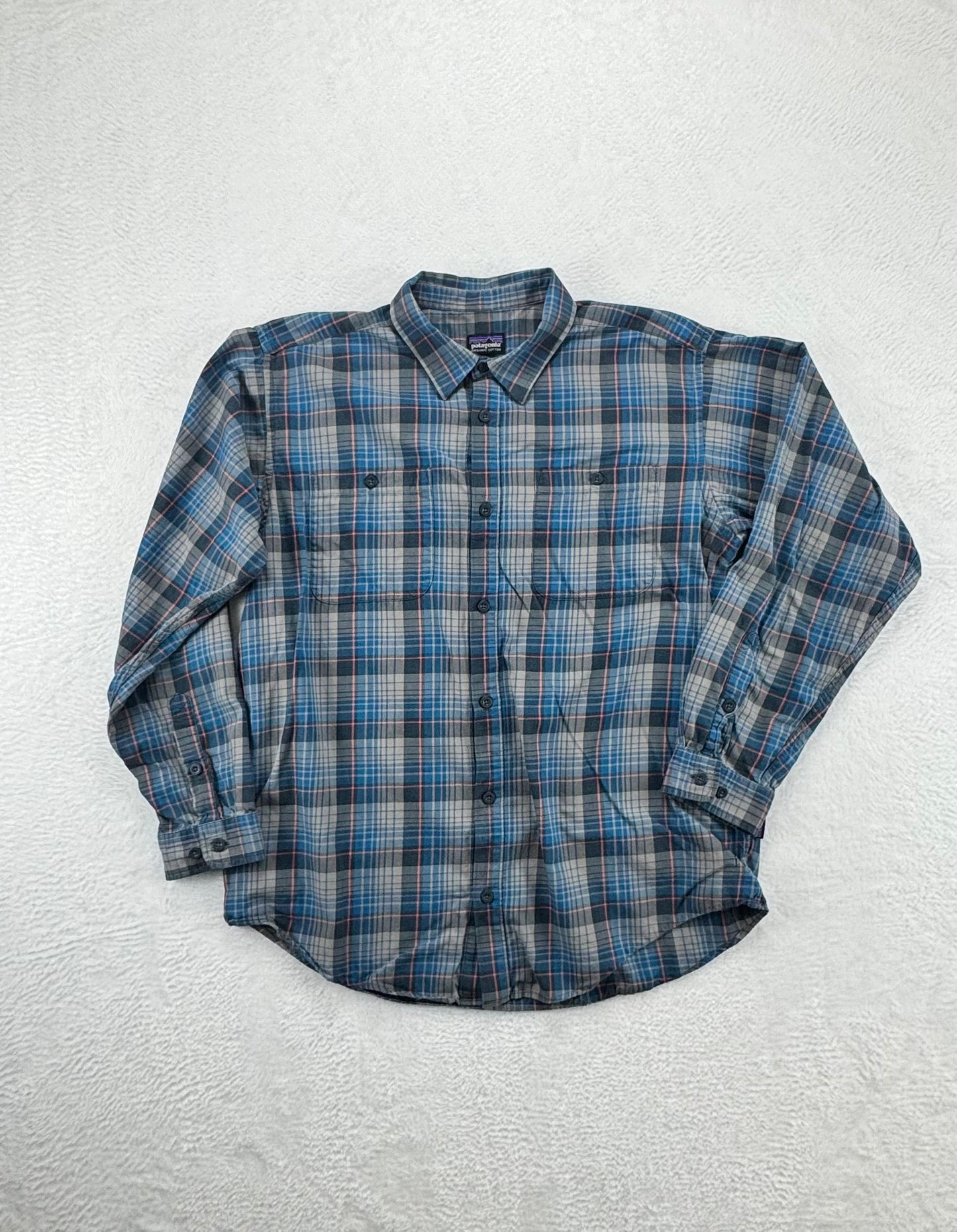 Patagonia Men’s Organic Cotton Plaid Button-Down Shirt – Blue – Large – Lightweight