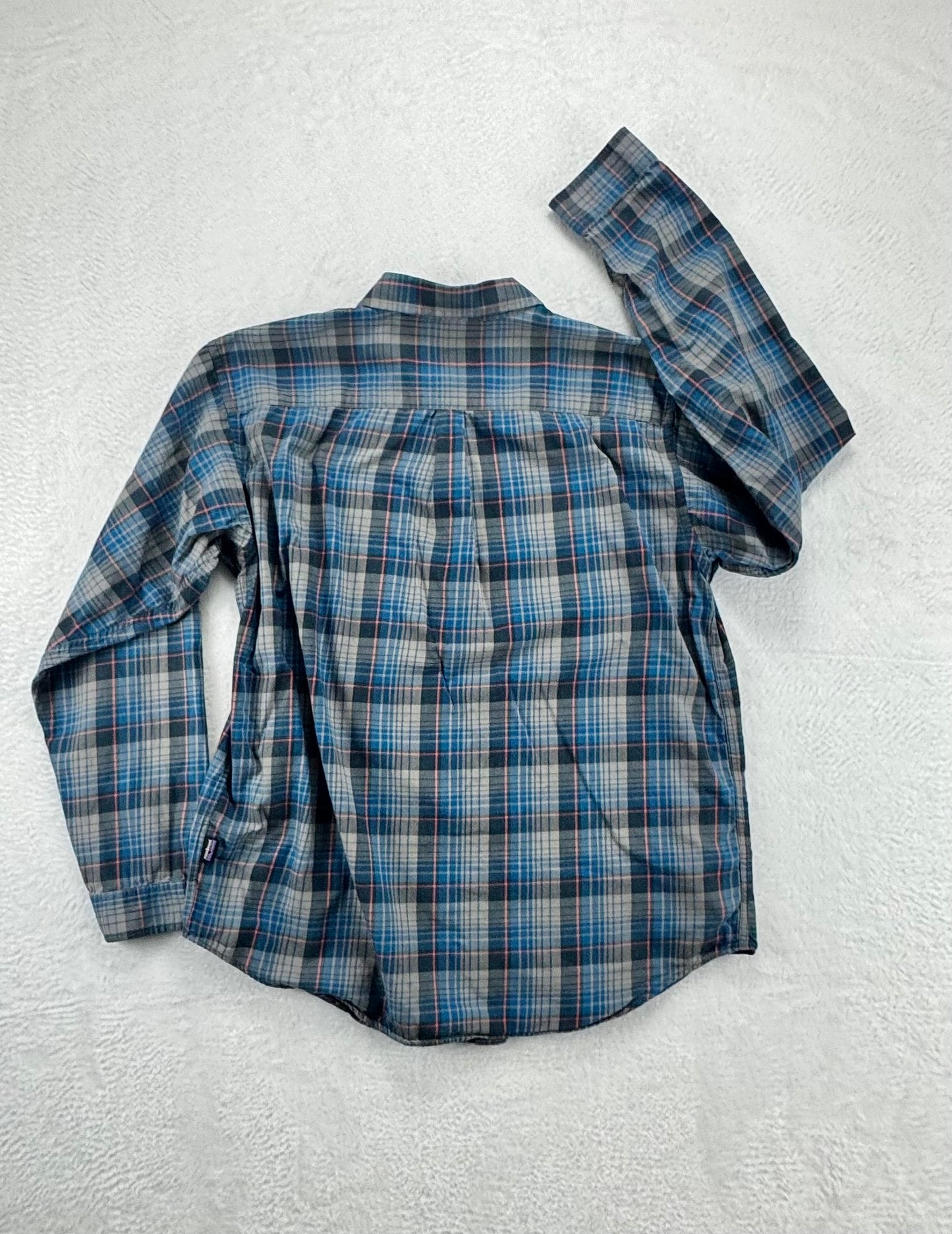 Patagonia Men’s Organic Cotton Plaid Button-Down Shirt – Blue – Large – Lightweight