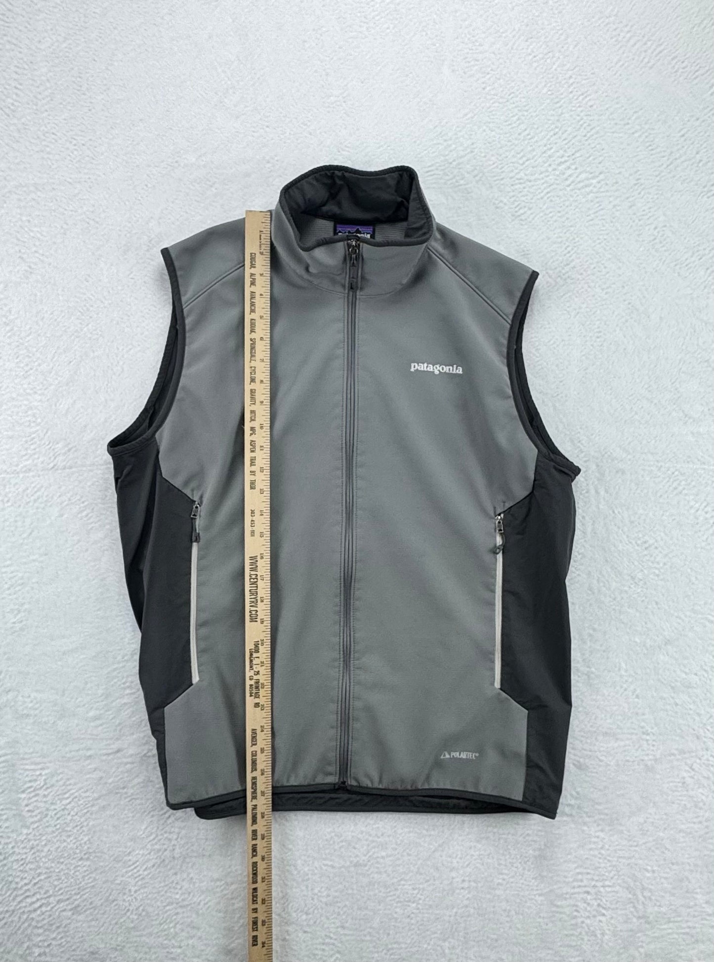 Patagonia Men’s Polartec Windproof Vest – Gray / Black – Large – Technical Layer