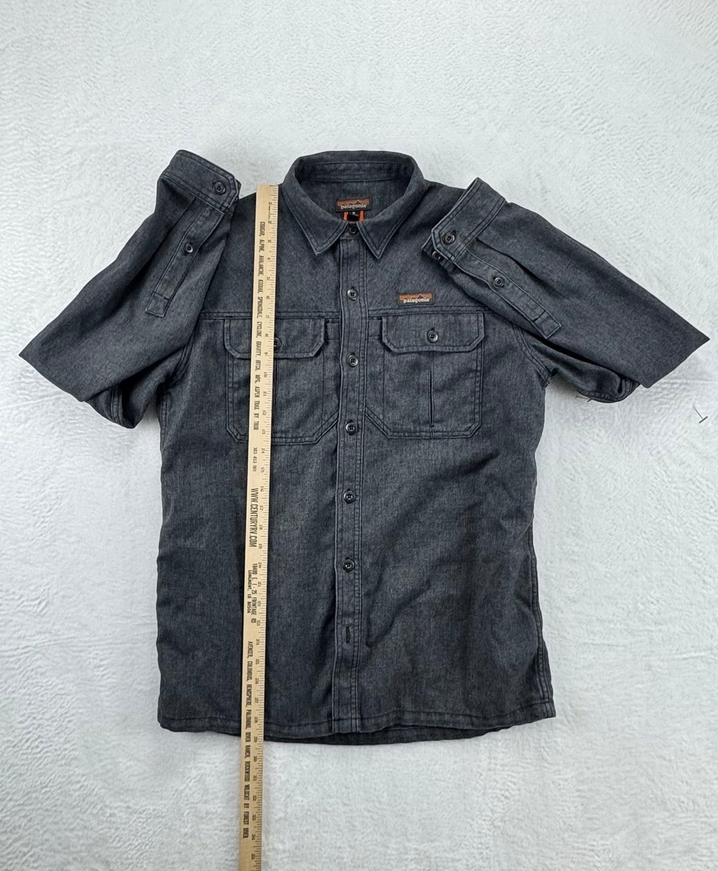 Patagonia Men’s Farrier Long Sleeve Work Shirt – Ink Black – Medium (Fits Large)
