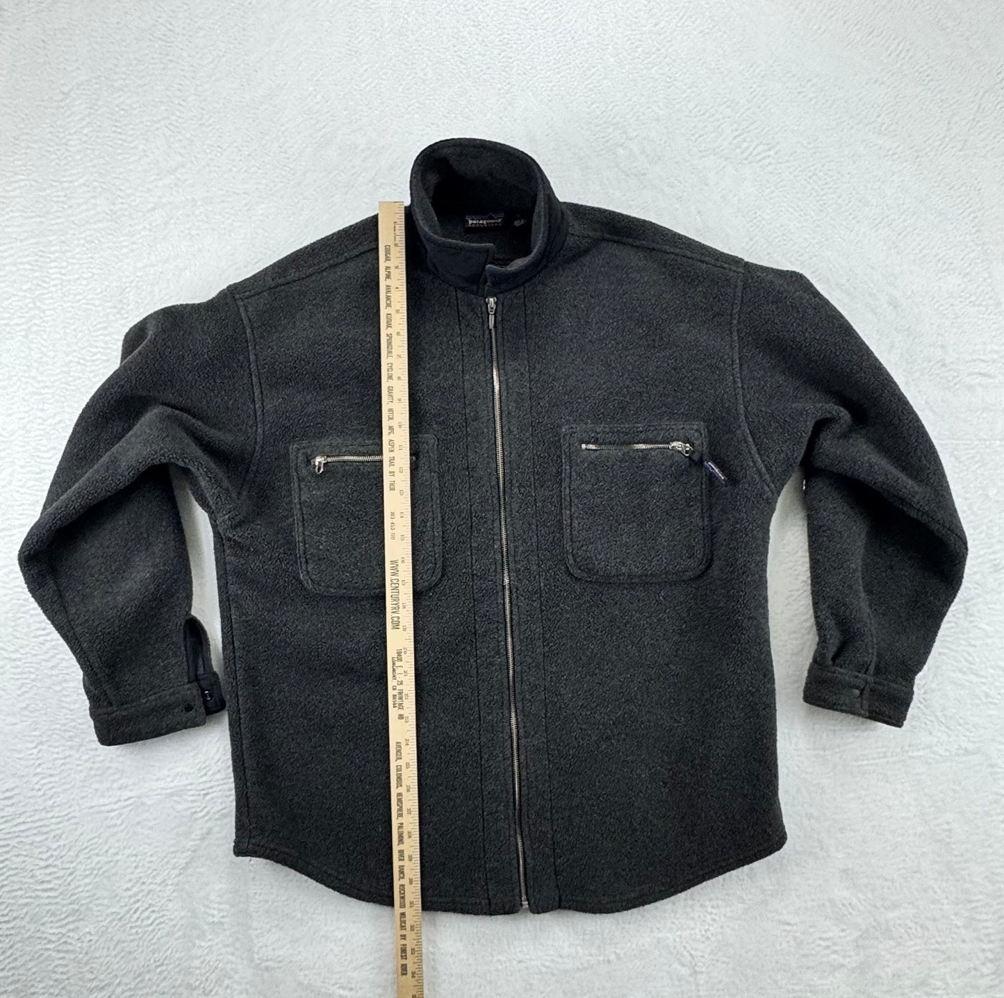 Vintage Patagonia Synchilla Chore Jacket – Made in Canada – Men’s Large – Charcoal