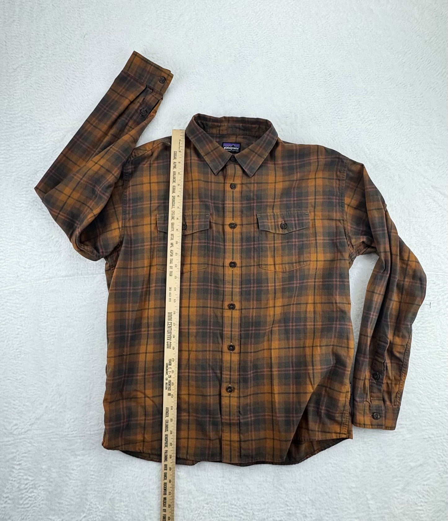 Patagonia Organic Cotton Plaid Button-Up Shirt – Brown/Tan Plaid – Men's Large
