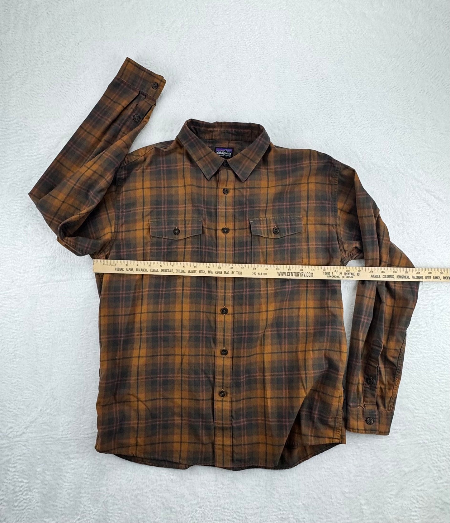 Patagonia Organic Cotton Plaid Button-Up Shirt – Brown/Tan Plaid – Men's Large