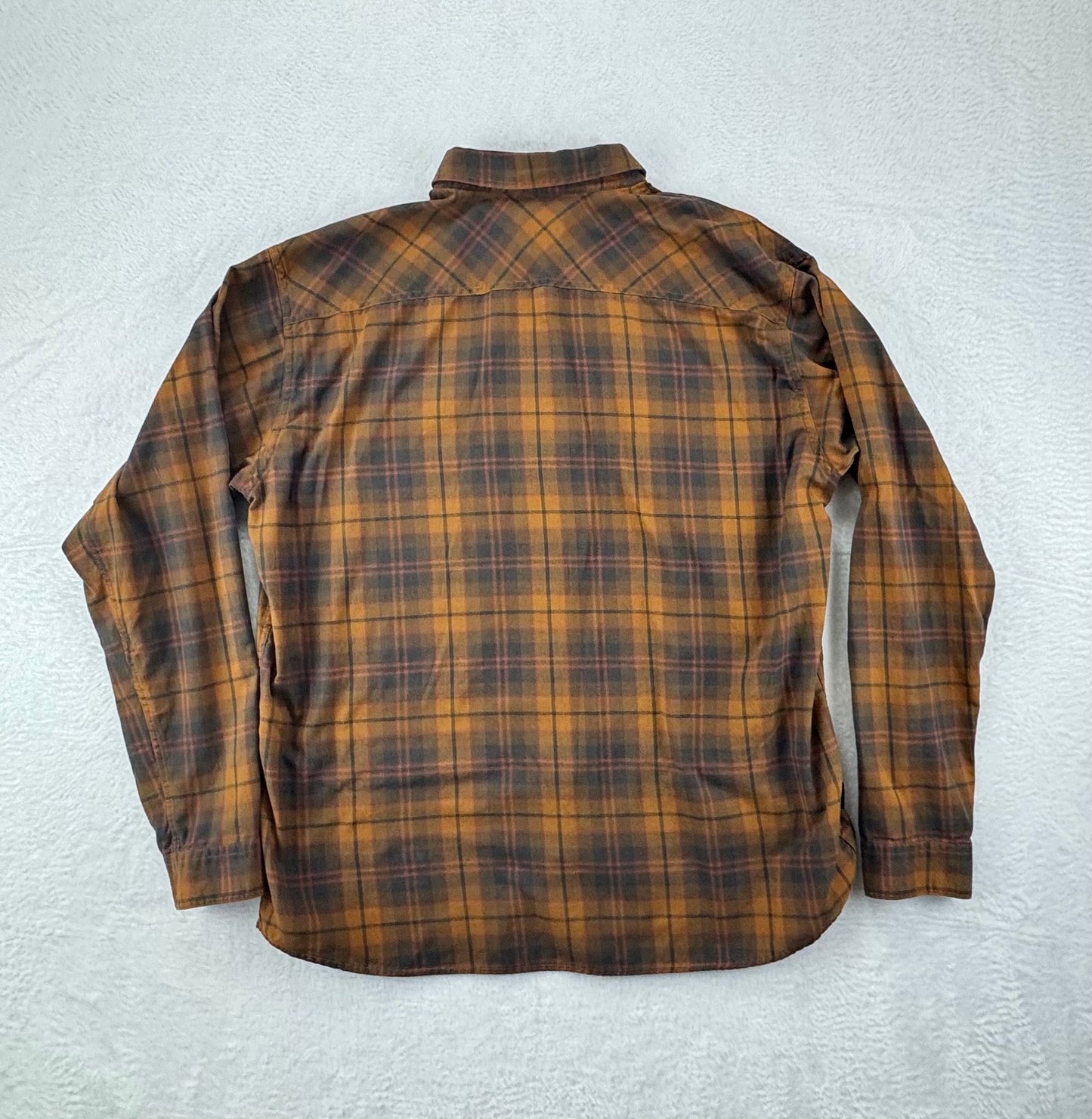 Patagonia Organic Cotton Plaid Button-Up Shirt – Brown/Tan Plaid – Men's Large