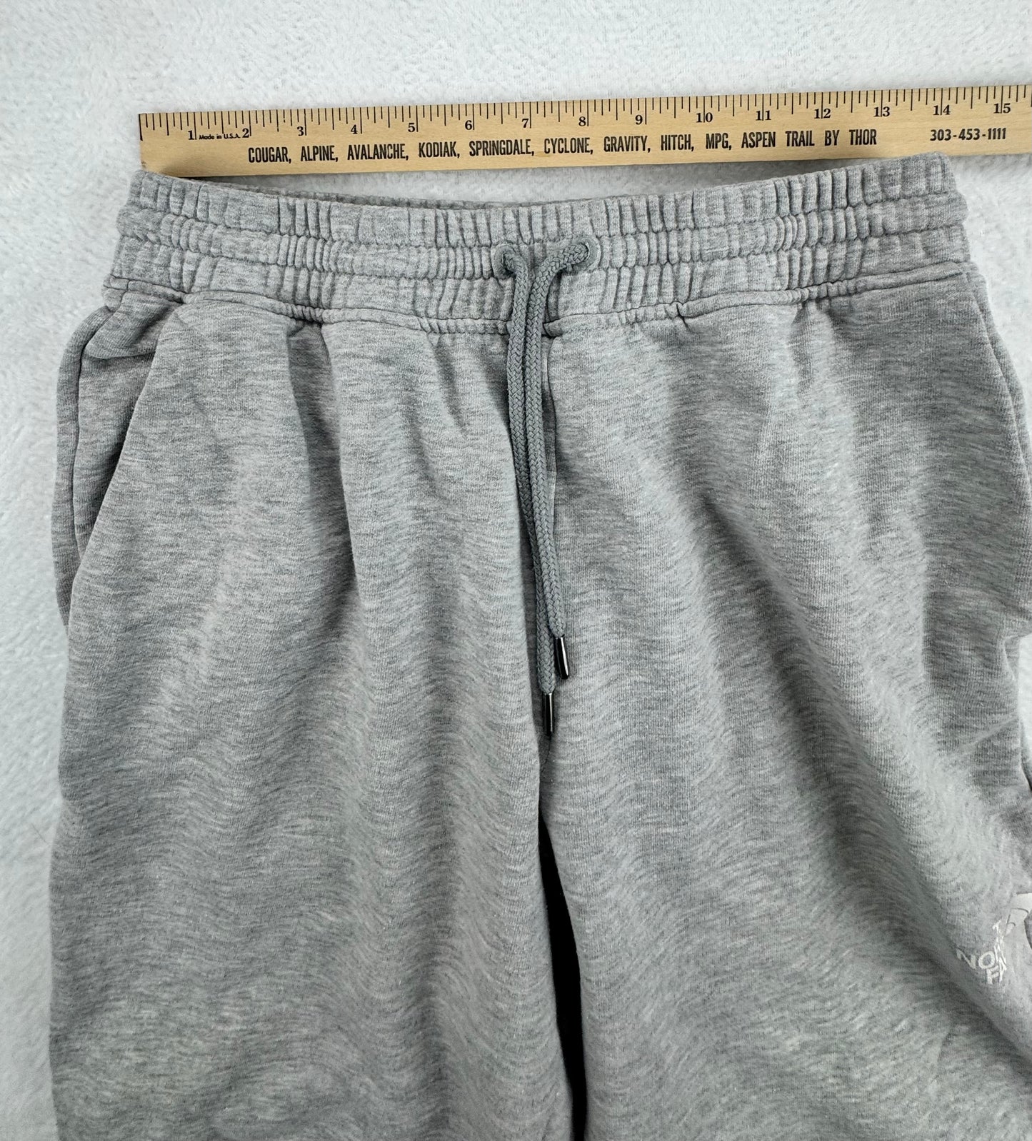 The North Face Women’s Fleece Jogger Sweatpants – Heather Gray – Large