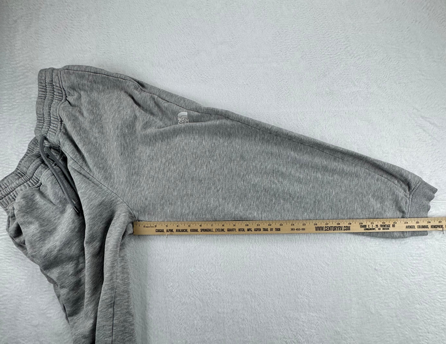 The North Face Women’s Fleece Jogger Sweatpants – Heather Gray – Large