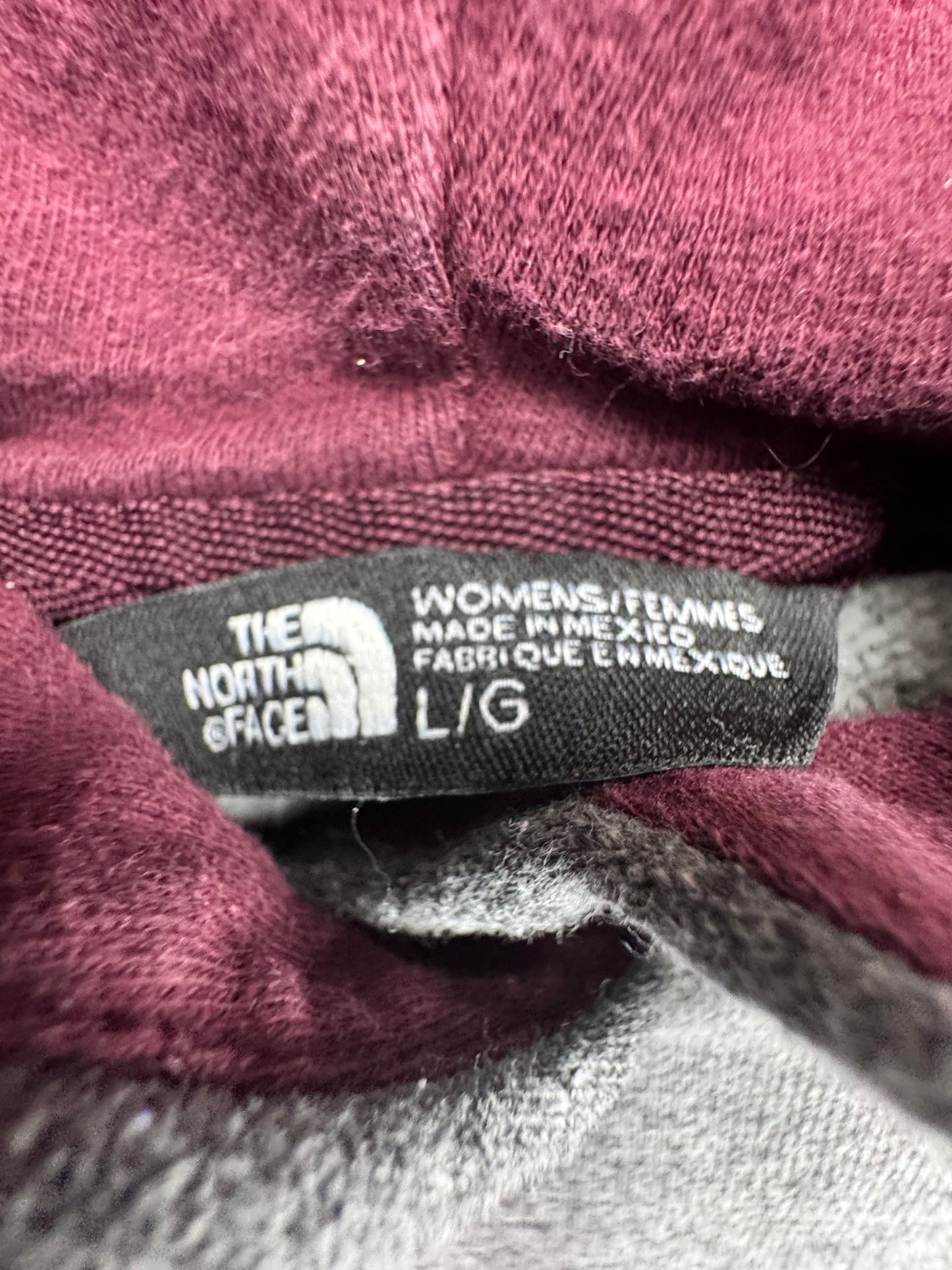 The North Face Women’s Graphic Pullover Hoodie – Gray / Plum / Lavender – Large