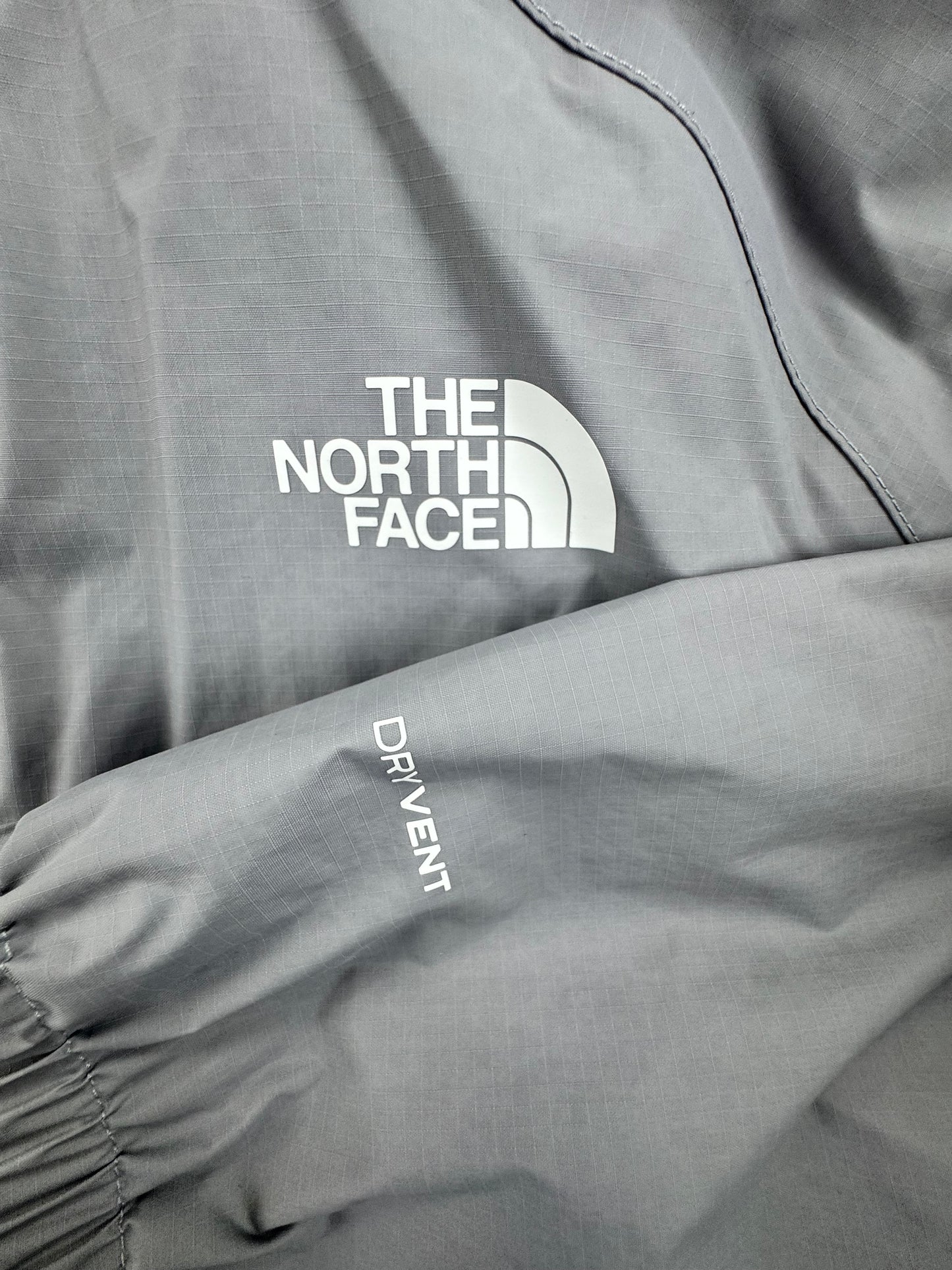 The North Face DRYVENT Hooded Rain Jacket – Gray – Men's Medium