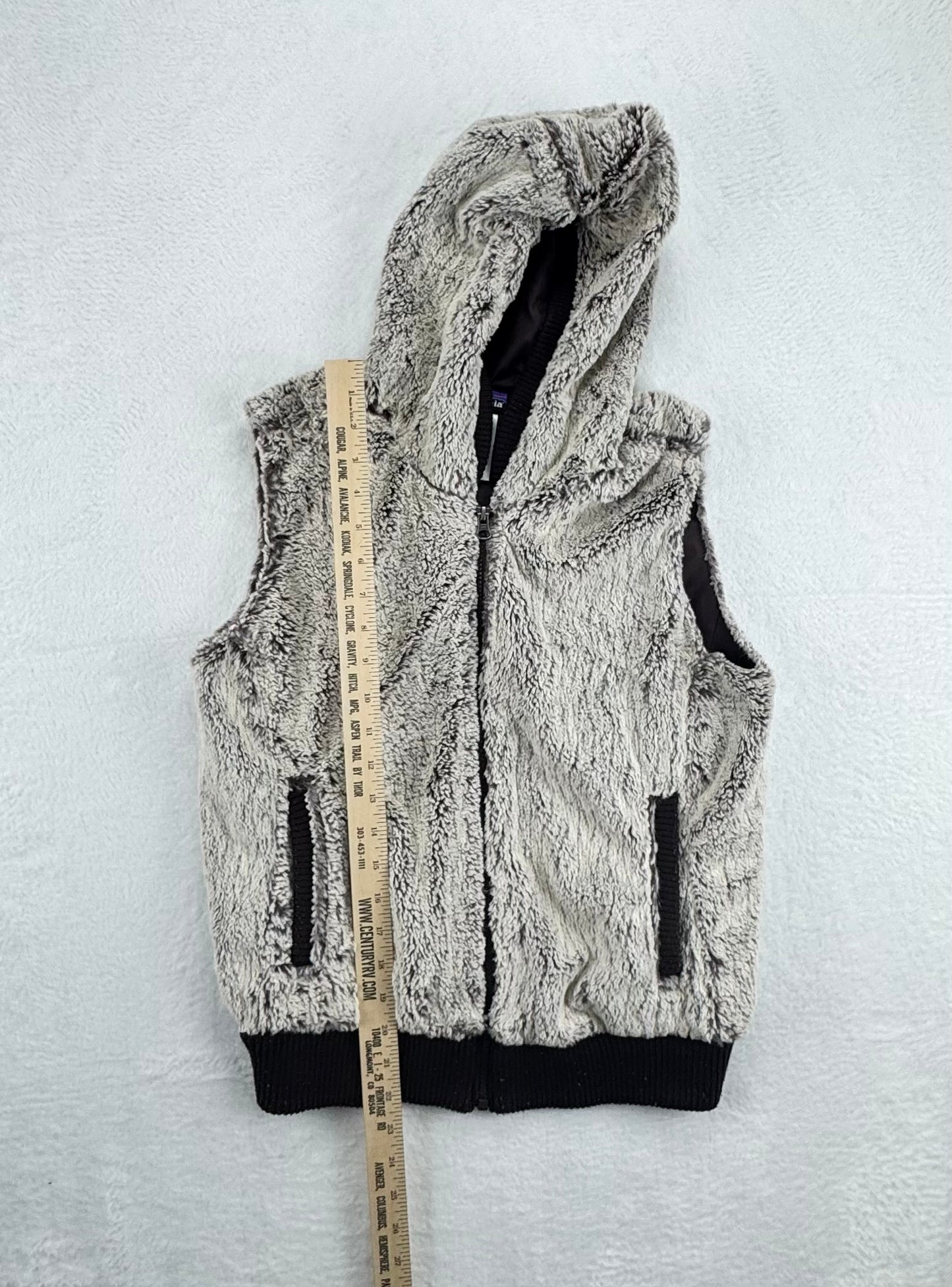 Patagonia Women’s High-Pile Fleece Hooded Vest Brown Cream Small