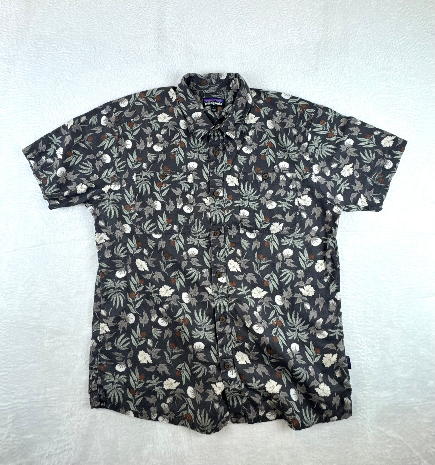 Patagonia Organic Cotton Floral Button-Up Shirt Charcoal Men's Large