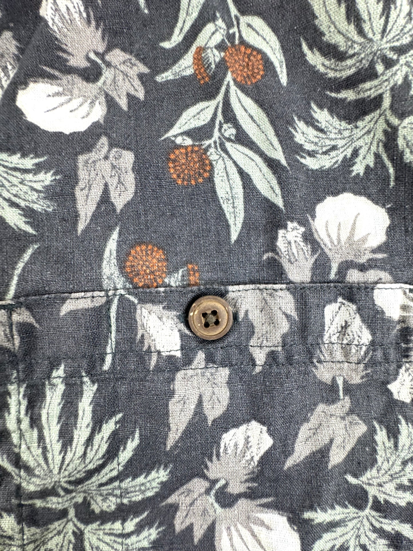 Patagonia Organic Cotton Floral Button-Up Shirt Charcoal Men's Large