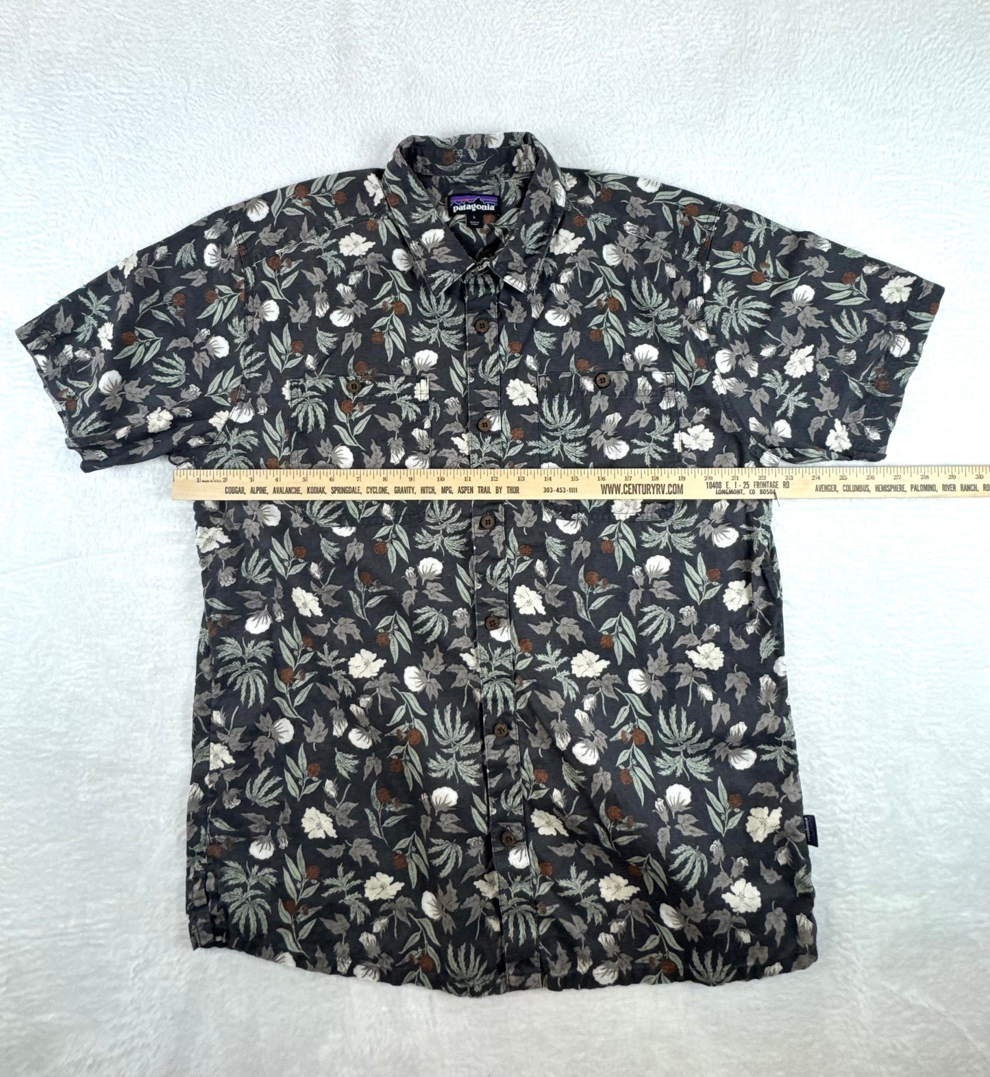 Patagonia Organic Cotton Floral Button-Up Shirt Charcoal Men's Large