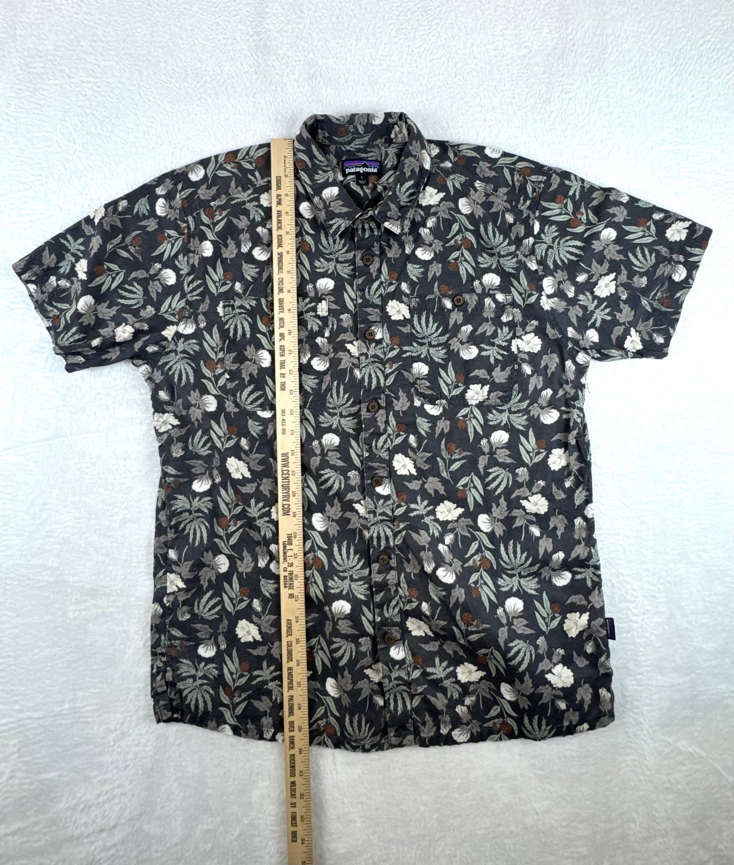 Patagonia Organic Cotton Floral Button-Up Shirt Charcoal Men's Large