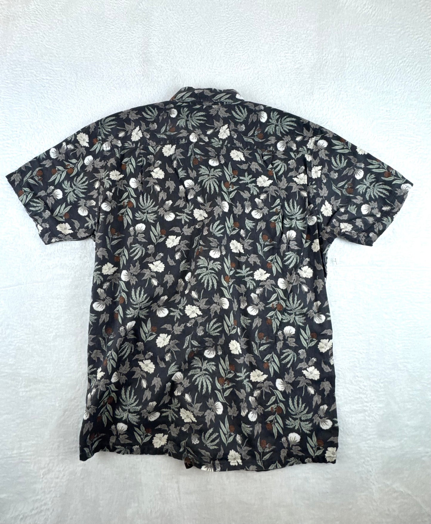 Patagonia Organic Cotton Floral Button-Up Shirt Charcoal Men's Large