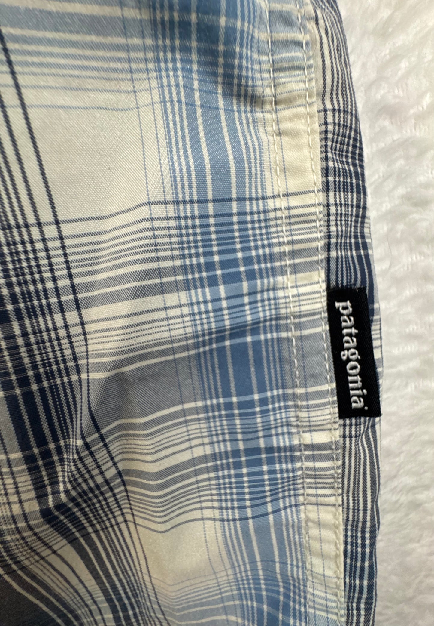 Patagonia Men’s Sun Stretch Fishing Shirt Blue Plaid Short Sleeve Large