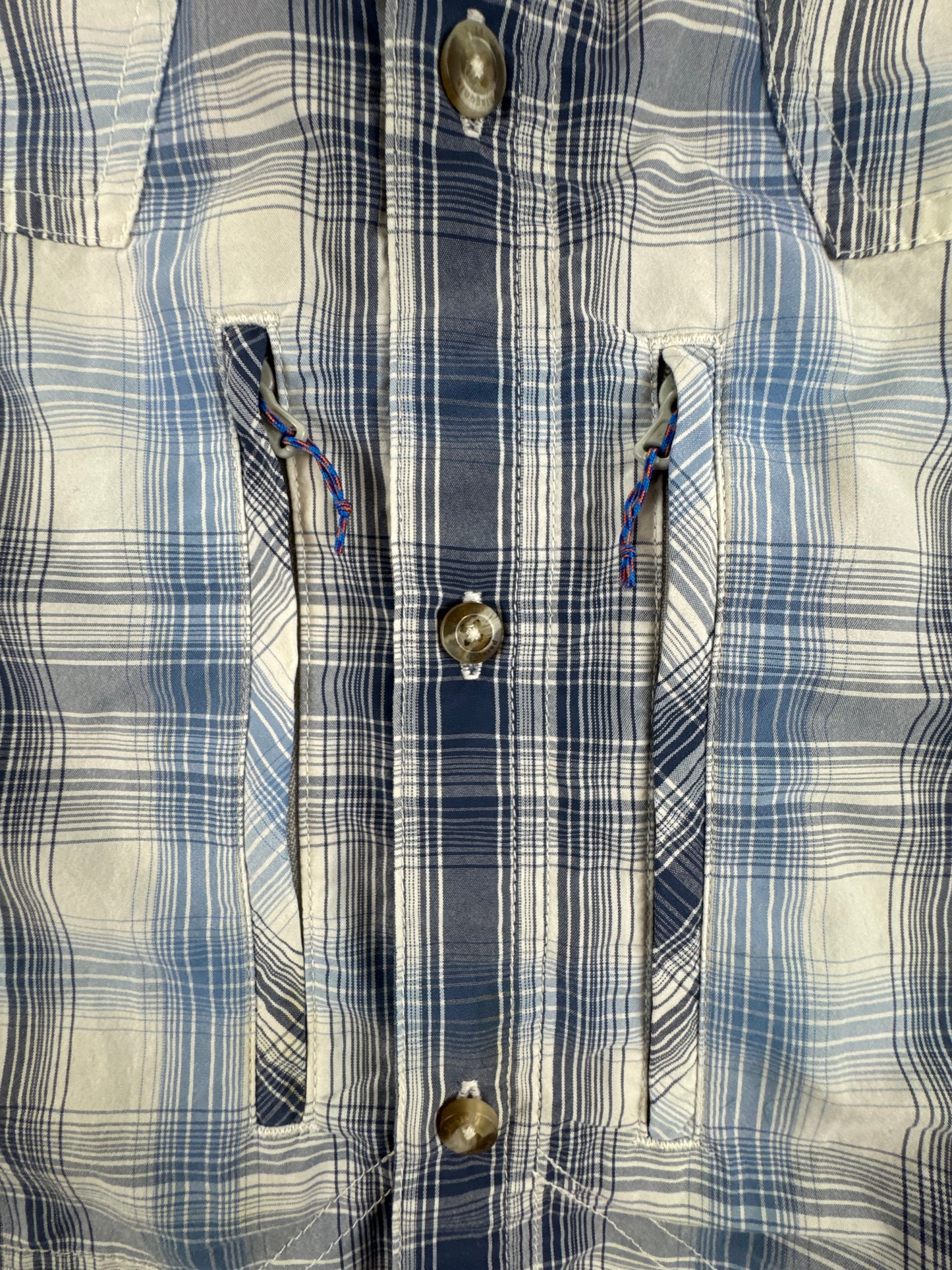 Patagonia Men’s Sun Stretch Fishing Shirt Blue Plaid Short Sleeve Large