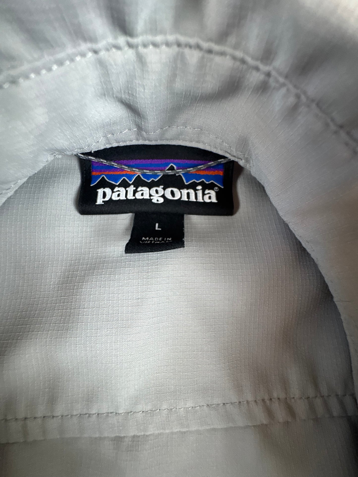 Patagonia Men’s Self-Guided Short Sleeve Shirt – Gray – Large