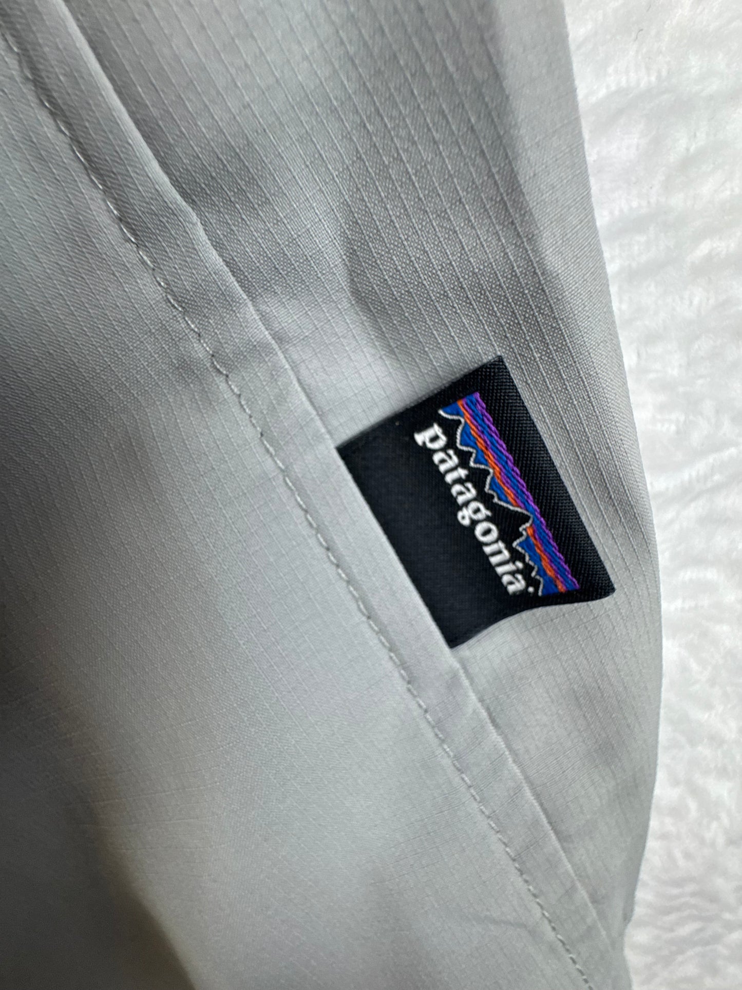 Patagonia Men’s Self-Guided Short Sleeve Shirt – Gray – Large