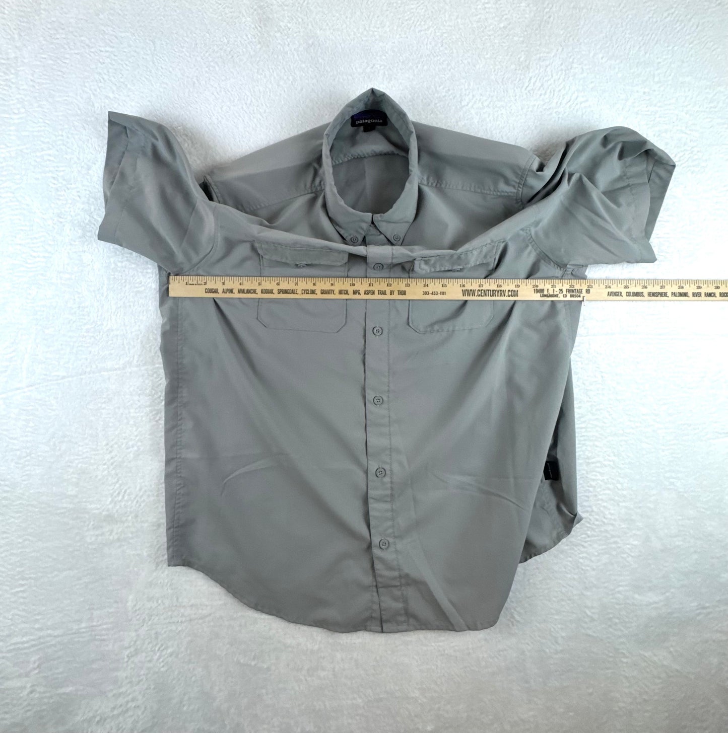 Patagonia Men’s Self-Guided Short Sleeve Shirt – Gray – Large