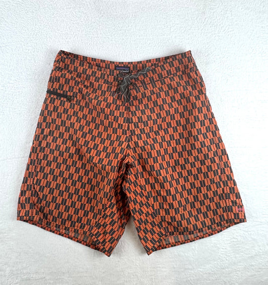 Patagonia Printed Wavefarer Board Shorts – Men's Size 32 – Orange & Charcoal Geometric Swim Trunks